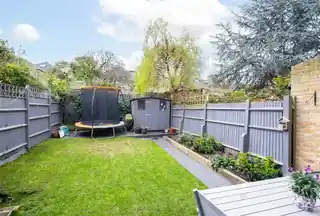 21 Towton Road, photo 4