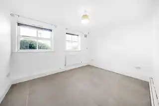 21 Waldo Close, photo 2