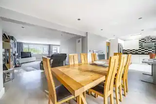 21 Wessex Drive, photo 4