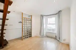 21 Woodend Road, photo 4
