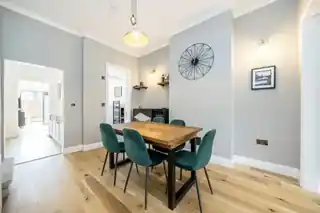 210 Mitcham Road, photo 4