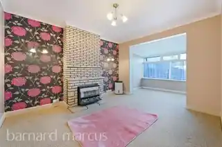 210 Stafford Road, photo 2