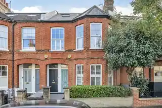 211 Felsham Road, photo 2