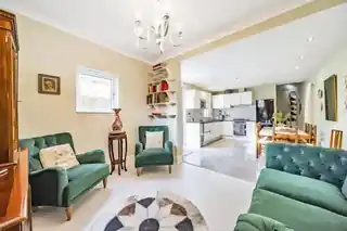 211 Felsham Road, photo 4