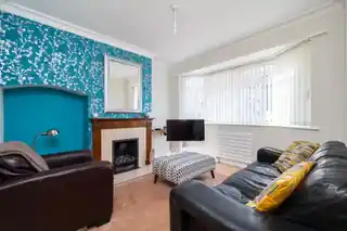 211 Lynmouth Avenue, photo 2