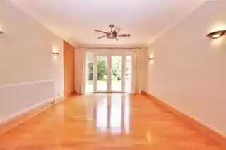 215B Long Lane, photo 4