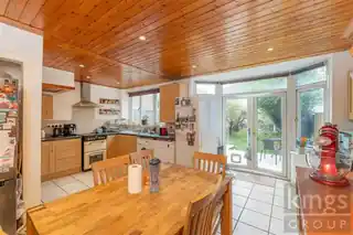 217 Southbury Road, photo 4