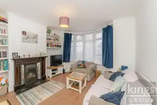 217 Southbury Road, photo 2