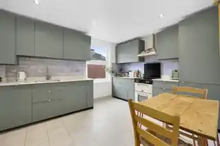 217B Harlesden Road, photo 3