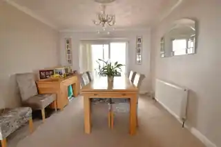 218 Belmont Road, photo 4