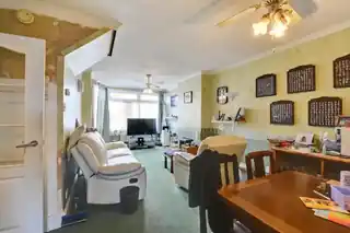 218 Sherwood Park Avenue, photo 4