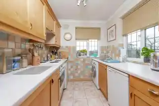 21A Epsom Road, photo 4