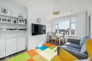 21A Goring Way, photo 2