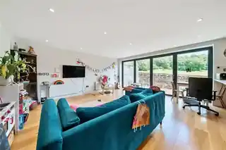 21A Spa Hill, photo 2