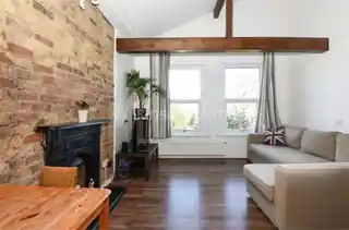 21B Hardwicke Road, photo 3