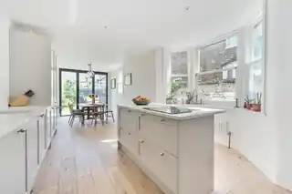 22 Agnew Road, photo 2