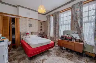 22 Amesbury Avenue, photo 3