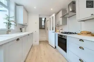 22 Carnarvon Road, photo 4