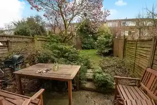 22 Carston Close, photo 2