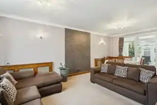 22 Commonwealth Avenue, photo 3