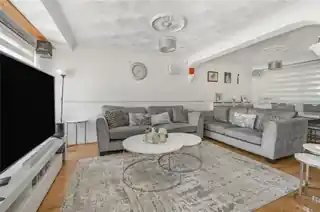 22 Crescent Road, photo 2