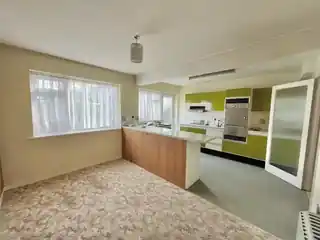 22 Crownmead Way, photo 3