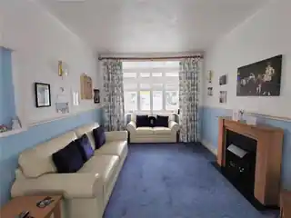22 Dawley Road, photo 2