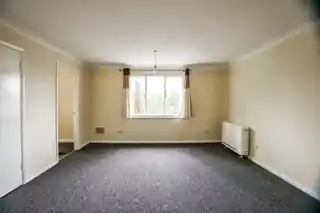 22 Fairbairn Close, photo 2