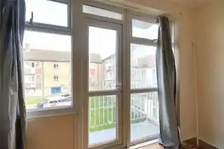 22 Hoe Lane, photo 4