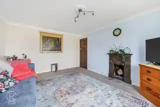 22 Irving Avenue, photo 3
