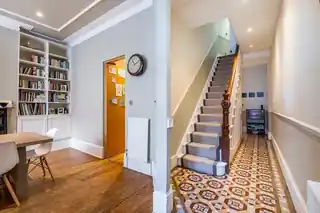 22 Lavender Gardens, photo 2