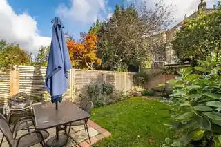 22 Lavender Gardens, photo 4
