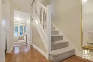 22 Maple Close, photo 3