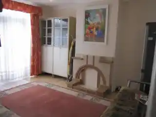 22 Maswell Park Crescent, photo 2