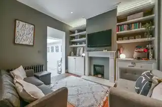 22 Meadow Road, photo 3