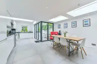 22 Meadow Road, photo 2