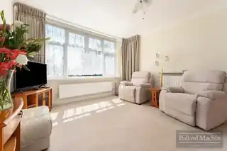22 Mitchley Hill, photo 3