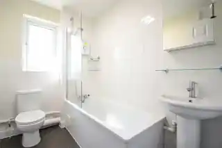 22 New Garden Drive, photo 3