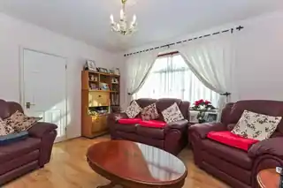 22 Peterstone Road, photo 2