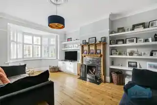22 Queens Road, photo 2