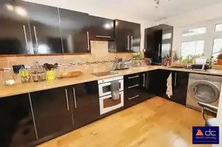 22 Ramsey Close, photo 3