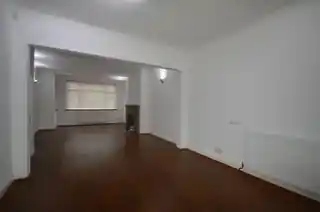 22 Regal Way, photo 3