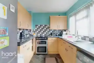 22 Savoy Avenue, photo 4