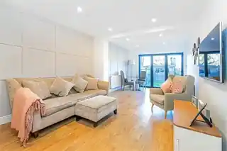 22 Warren Road, photo 3