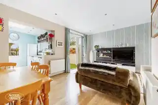 22 Woodstock Avenue, photo 4