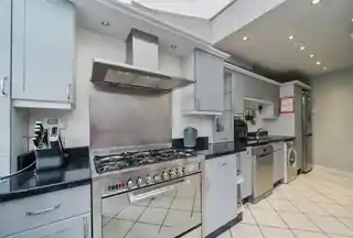 22 Worcester Close, photo 4