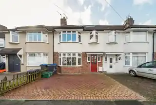 22 Worcester Close, photo 2