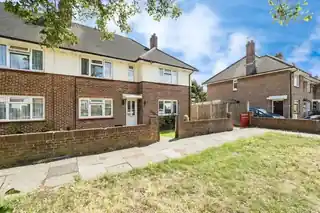 220 Cross Road, photo 2