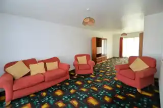 221 Nelson Road, photo 3