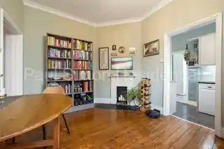 222 Lyndhurst Road, photo 3